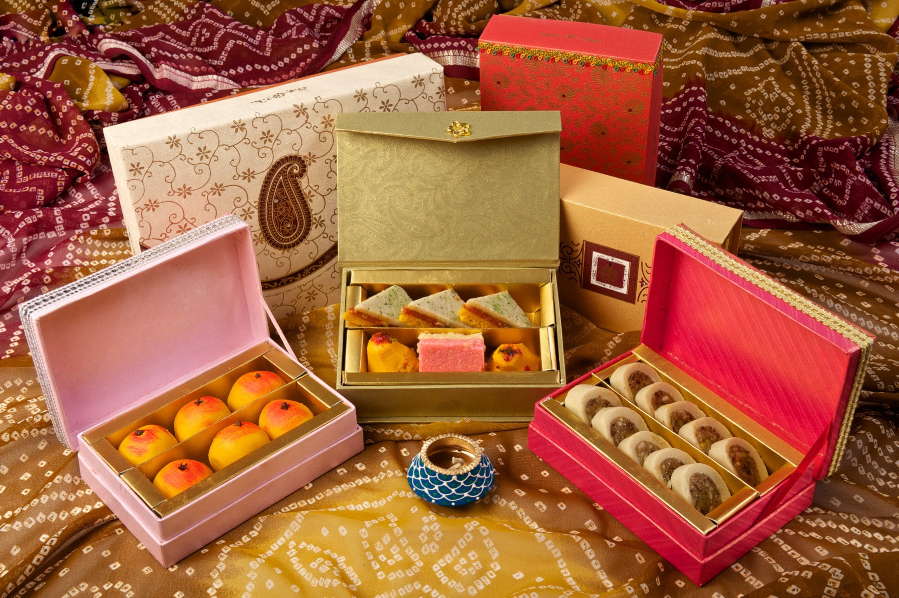 Confectionary Couture: Bespoke Sweet Boxes Elevate Artisanal Treats